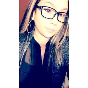 Meet your Posher, Mirna